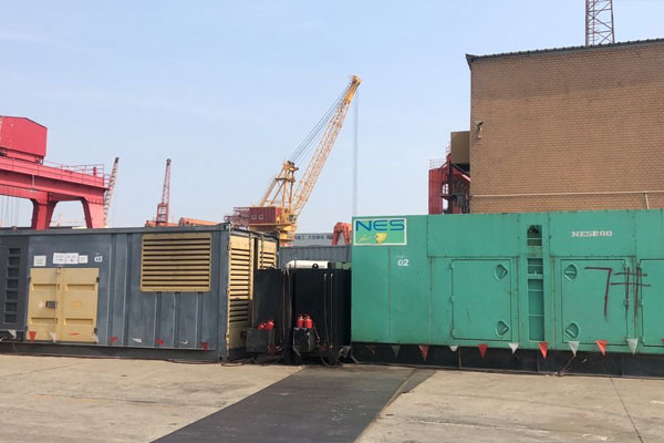 松阳发电机出租空气滤清器的清洁频率是多少？