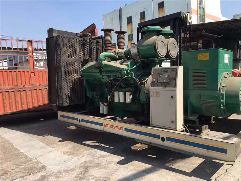 松阳如何判断柴油发电机组的机油温度是否达到了合适的预热温度？